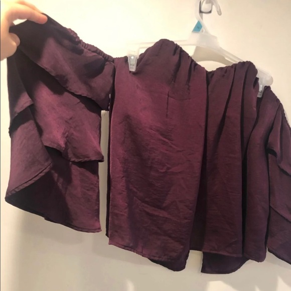 Open back flowy wine blouse from Francesca’s - Picture 2 of 4